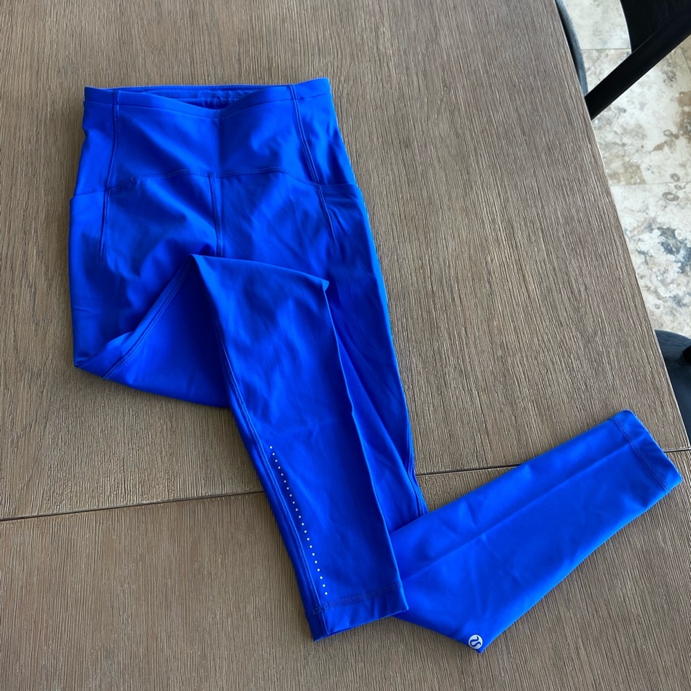 Lululemon compression pants. Worn once. No stains or rips. Perfect condition.